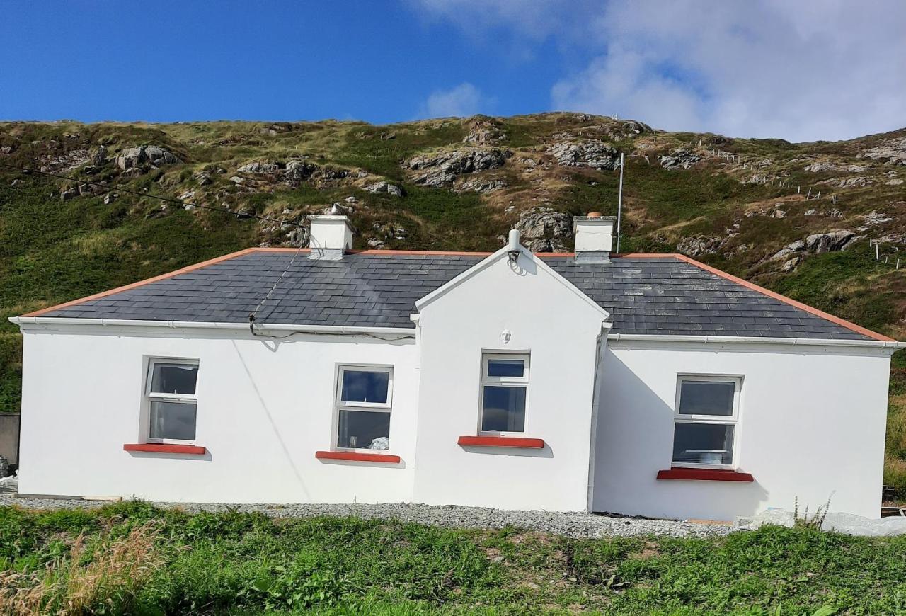 Conneelys Cottage, Connemara, Clifden, H71Y096 エクステリア 写真