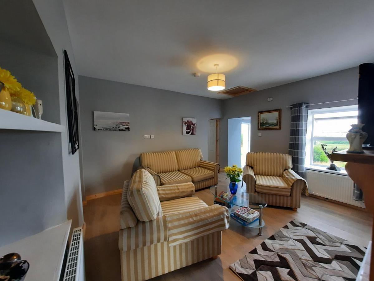 Conneelys Cottage, Connemara, Clifden, H71Y096 エクステリア 写真